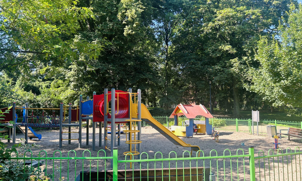 bystrzaki niemierzyńska plac zabaw